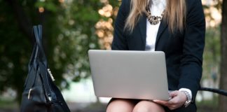 Erfolgsbausteine auf dem Weg zur Arbeit 4.0 Erfolgsbausteine auf dem Weg zur Arbeit 4.0