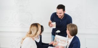 Mit positiven Begegnungen Verbundenheit schaffen