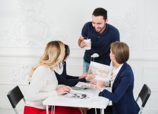 Mit positiven Begegnungen Verbundenheit schaffen