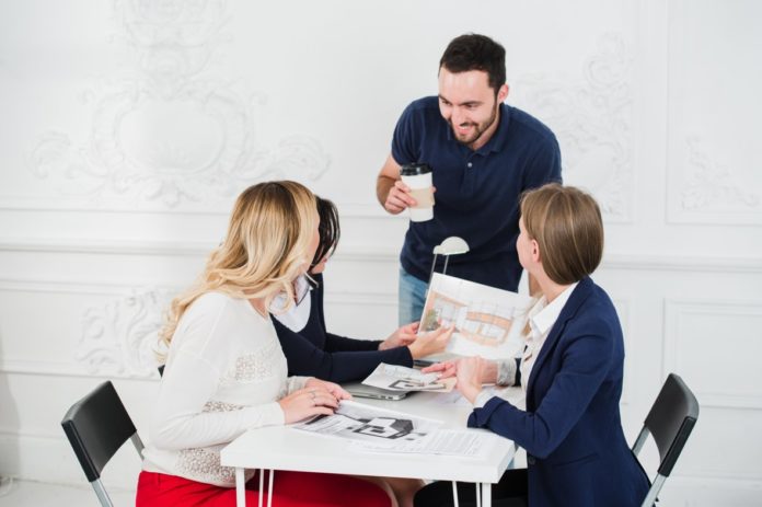 Mit positiven Begegnungen Verbundenheit schaffen Mit positiven Begegnungen Verbundenheit schaffen