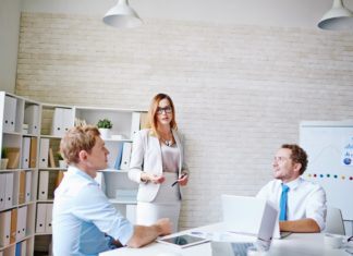 Strategische Entscheidungen im Unternehmen treffen und umsetzen