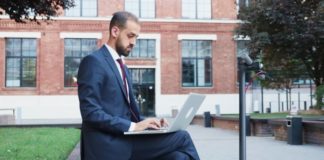 Hybrider Vertrieb: Die Notlösung wird zum „neuen Normal“ Hybrider Vertrieb: Die Notlösung wird zum „neuen Normal“