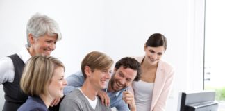 Teams in ihrer Entwicklung effizient unterstützen Teams in ihrer Entwicklung effizient unterstützen