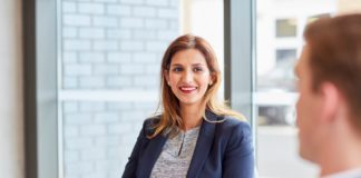 Virtuelle und laterale Führung boomen Virtuelle und laterale Führung boomen