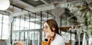 Microsoft Teams nutzen, um Remote-Mitarbeiter einzuarbeiten Microsoft Teams nutzen, um Remote-Mitarbeiter einzuarbeiten