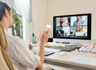 Als virtueller Moderator mit persönlichen Angriffen gekonnt umgehen
