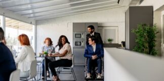 Wie man die Barrierefreiheit am Arbeitsplatz verbessert Wie man die Barrierefreiheit am Arbeitsplatz verbessert