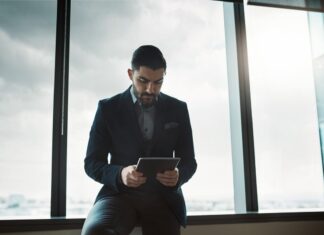Die Künstliche Intelligenz (KI) verändert auch das Lernen in den Betrieben