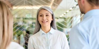 Positiv führen: Mitarbeiter und Teams empowern Positiv führen: Mitarbeiter und Teams empowern