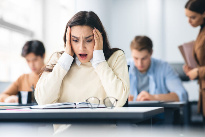 Wie du nach einer gescheiterten Prüfung mental wieder aufstehst Wie du nach einer gescheiterten Prüfung mental wieder aufstehst